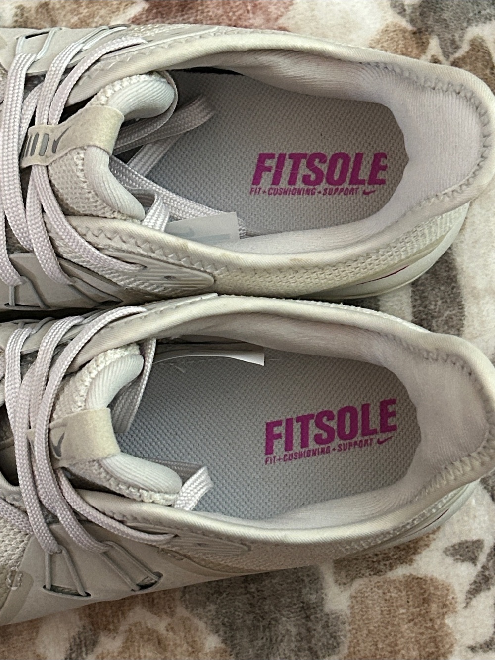 Nike Women's Air Max Sequent 3 Running Shoes. Gray and Pink EUC SIZE 7.5 - Picture 5 of 7